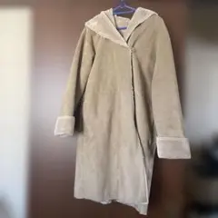 GU フード付きベージュロングコート