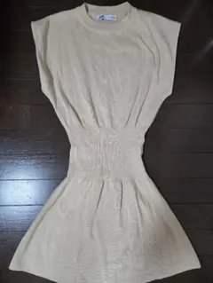 ZARA ニットワンピース ノースリーブ ベージュ S