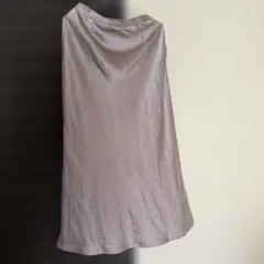 光沢サテン ロングフレアスカート グレージュのサムネイル