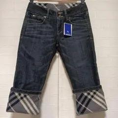 新品 バーバリーブルーレーベル デニムパンツ 24 クロップのサムネイル