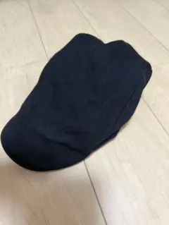 黒いハンチング帽 調整可能バックル付き