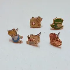 ディズニー　不思議の国のアリス　ピアスセット