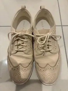 COLE HAAN ウィングチップ スニーカー ベージュのサムネイル