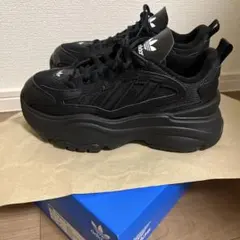 adidas オズガイア　スニーカー　OZGAIA アディダス　厚底