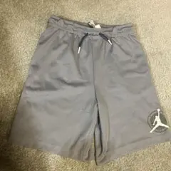 Jordan グレー ハーフパンツ