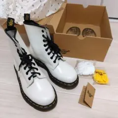 約23cm相当 UK4 1460 8ホールブーツ WHITE BLANCのサムネイル