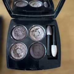 Chanel アイシャドウパレット 4色