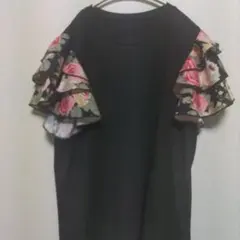 M フリル袖 花柄 大人可愛い キレイめ カジュアル Tシャツ 半袖 カットソーのサムネイル