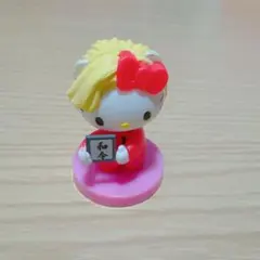 ハローキティ チョコエッグ　フィギュア　カズレーザー