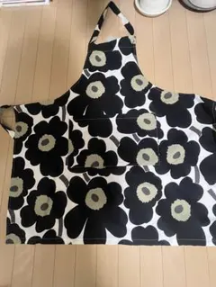 marimekko エプロン　ウニッコ