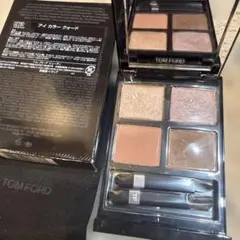 レア廃盤 TOM FORD アイ カラー クォード 11 ラベンダーラスト - メルカリ