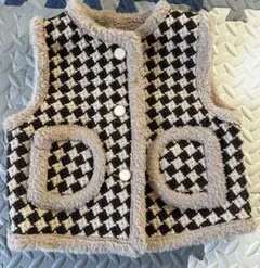 子ども用 ベスト 90cm 茶色系チェック ボア裏地 ニット生地 おしゃれ