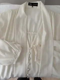 ZARA アイボリー ボウタイブラウス 長袖