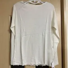 a.v.v ホワイト 長袖Tシャツ