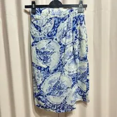 ❤️月火発送❤️セール価格❤️ジオスポーツ　青と白の花柄フレアスカート　巻きスカート風のサムネイル