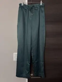 JEANASIS エンボスサテンドロストパンツ