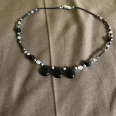 ネックレス　ブラック　マグネット式