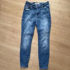 TOMMY JEANS ライトブルースキニーデニムのサムネイル