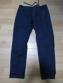 M744 ユニクロ　UNIQLO デニムのリラックスパンツ S