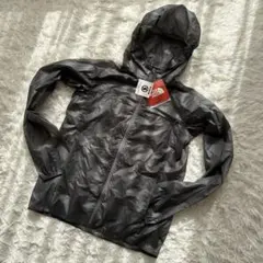 新品タグ付【ノースフェイス】スパークフーディSジンクグレー静電気ケア