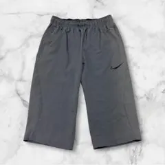 NIKE スポーツショートパンツ　トレーニングパンツ　ハーフパンツ　M