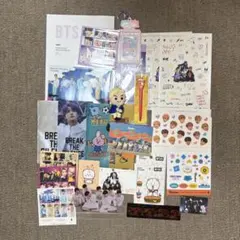 BTS グッズ トレカ シール キーホルダー