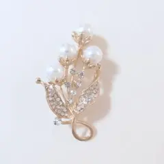 パール フラワー ブローチ・ゴールド 卒業式 入学式 e2-2-3555