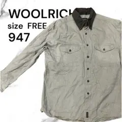 WOOLRICH 長袖シャツ ベージュ系　襟付き　前あき　ポケット付き　シンプルのサムネイル