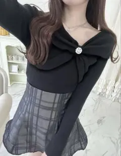 黒リボンニット　ブローチ付き