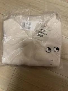 ユニクロ　ANYA HINDMARCH 110白　新品