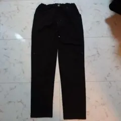 テーパードパンツ　140cm