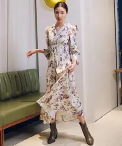 ‎☆新品未使用☆ SNIDEL スナイデル ビスチェライクプリントワンピース