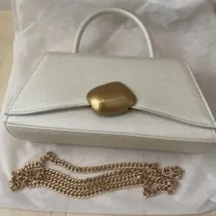 アイボリー クラッチバッグ ゴールド留め具