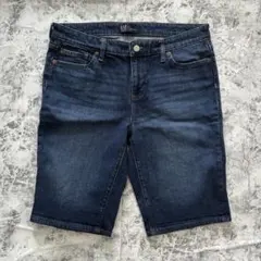 ショート丈デニムパンツ