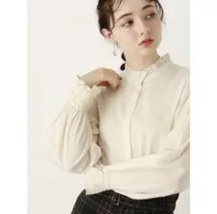スタンドフリルネックブラウス