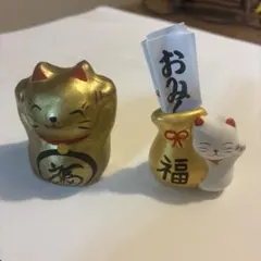 【特価】金色の両手招き猫と招き猫 大吉おみくじ付き 縁起物　2個セットのサムネイル