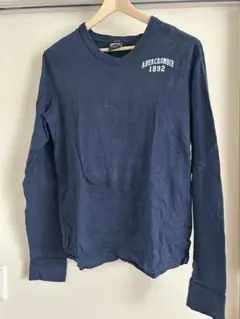 Abercrombie & Fitch 長袖Tシャツ (値下げ交渉可)のサムネイル