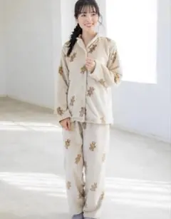 チュチュアンナ パジャマ上下セット　まるで毛布！M