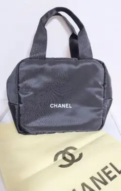 【未使用品】CHANEL ポーチ ノベルティ ブラックのサムネイル