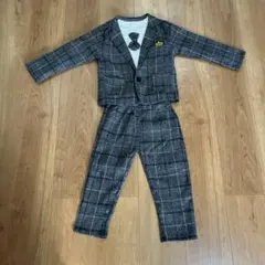 フォーマルスーツ グレー系チェック ネクタイ付きTシャツ