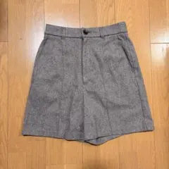 GU ジーユー　ヘリンボーンショートパンツ　Mサイズ
