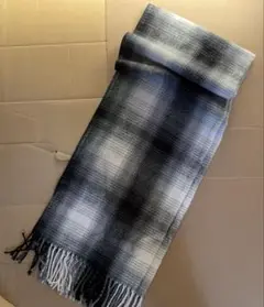 チェック柄マフラー グレーとホワイト