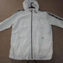 Tommy Jeans　トミージーンズ ナイロンジャケット トミーヒルフィガーのサムネイル