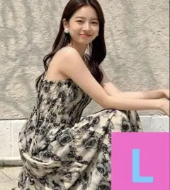 SHEIN フローラルプリント ウエストシェイプ スパゲッティストラップドレス