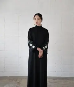 【匿名配送】 iconology 花を着るワンピース#03【白椿】ブラック 2025年最新】花を着る iconology ワンピースの人気アイテム