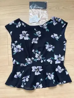 ペプラムブラウス