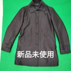 黒のトレンチコート