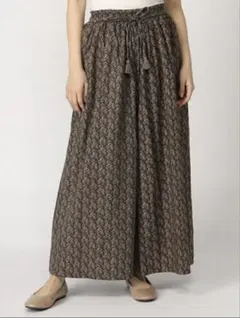 サマンサモスモス　SM2 綿レーヨン花柄パンツ