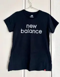 New Balance ブラック Tシャツ