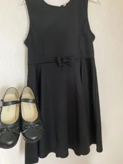 黒のノースリーブワンピースとシューズセット